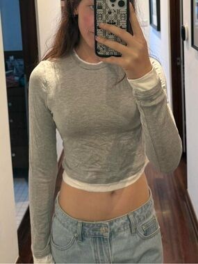 SHEIN Light Gray Layered Long-Sleeve Crop Top